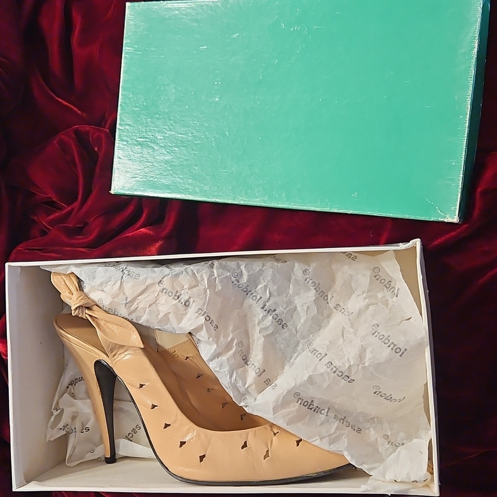 Peach Slingback Leather Heels - Picture 8 of 9